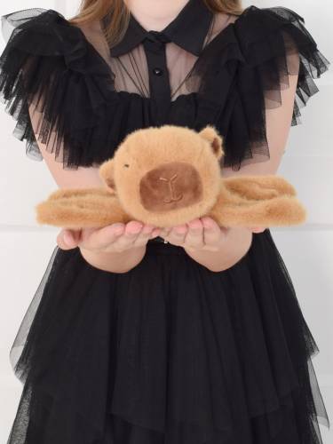 Капибара, плюшевая игрушка-браслет на руку 